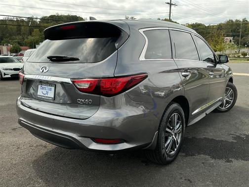 2017 INFINITI QX60 Base