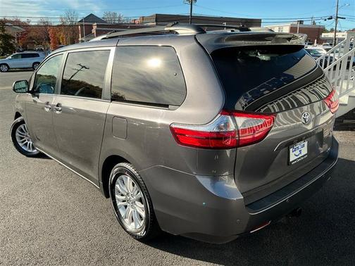 2015 Toyota Sienna XLE Premium