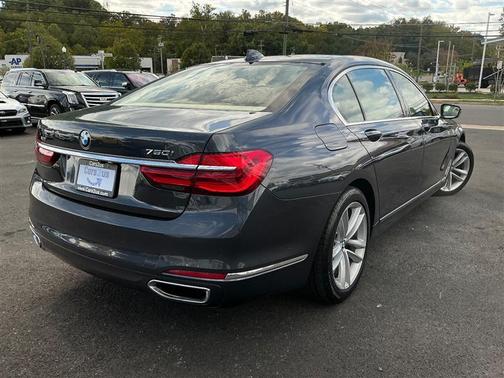 2016 BMW 750 i xDrive