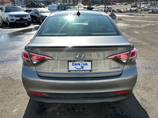 2017 Hyundai SONATA Hybrid Limited