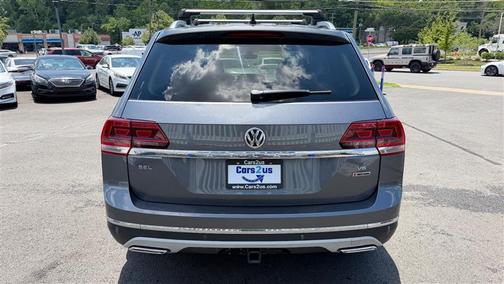 Platinum Gray Metallic 2018 Volkswagen Atlas 3.6L SEL
