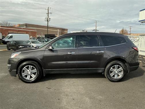 2017 Chevrolet Traverse 2LT