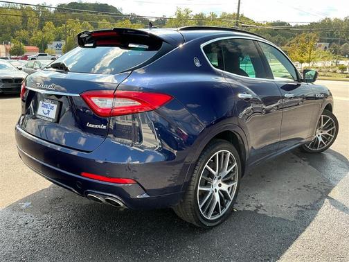 2017 Maserati Levante Base