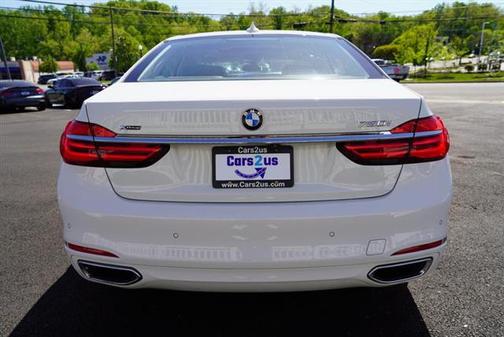 2016 BMW 750 i xDrive