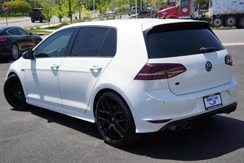 2016 Volkswagen Golf R 4-Door
