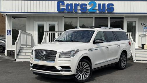 White Platinum Metallic Tri-Coat 2019 Lincoln Navigator L Reserve