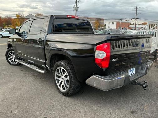2018 Toyota Tundra SR5