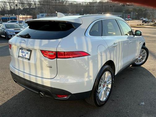 2018 Jaguar F-PACE 35t Portfolio