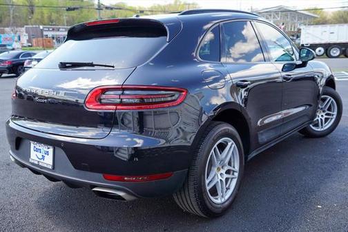 2017 Porsche Macan Base