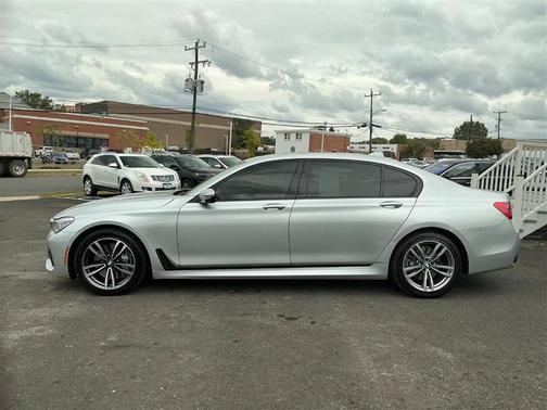 2019 BMW 750 i xDrive