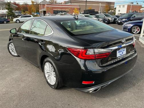 2017 Lexus ES 350 Base