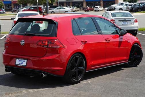 2015 Volkswagen Golf GTI 2.0T S 4-Door