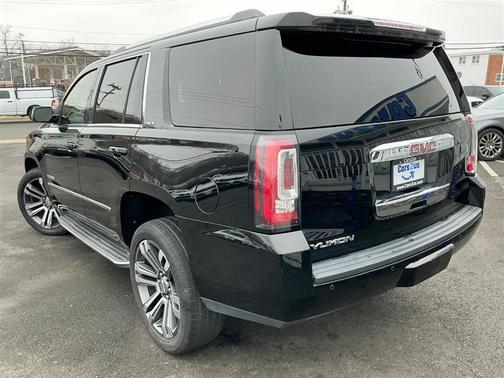 2017 GMC Yukon SLT