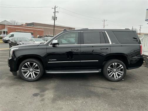 2017 GMC Yukon SLT