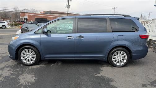 2015 Toyota Sienna XLE