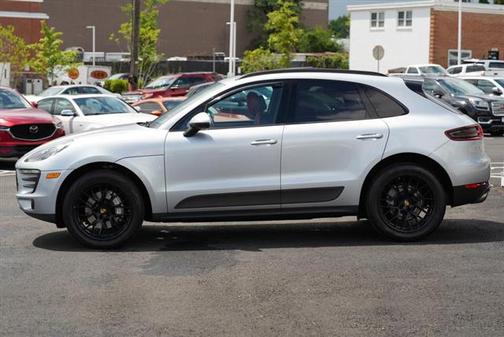 2016 Porsche Macan S
