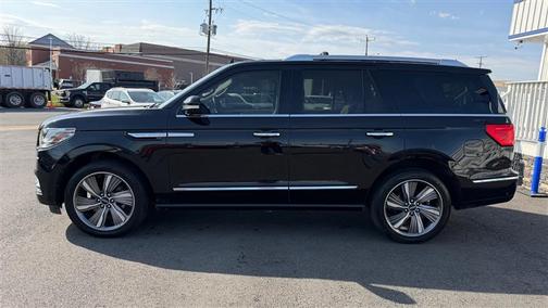 Infinite Black Metallic 2019 Lincoln Navigator Reserve