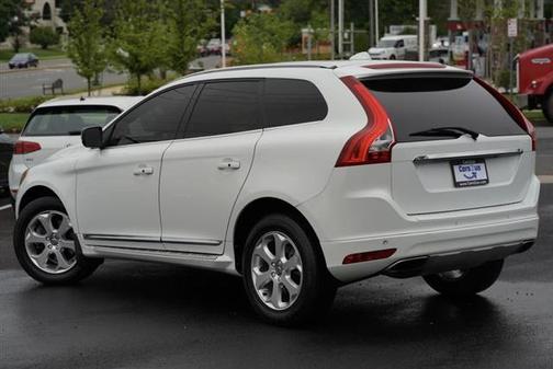 2016 Volvo XC60 T5 Premier