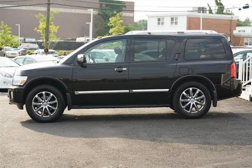 2010 INFINITI QX56 Base