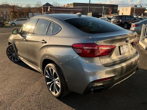 2019 BMW X6 xDrive50i