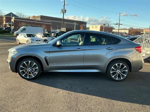 2019 BMW X6 xDrive50i