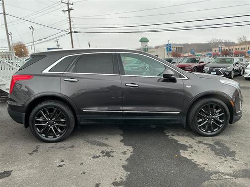 2017 Cadillac XT5 Platinum