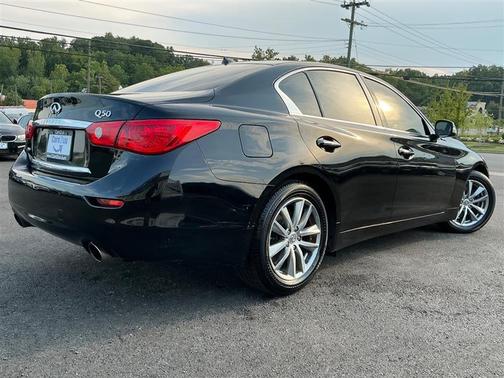 2017 INFINITI Q50 2.0T Premium