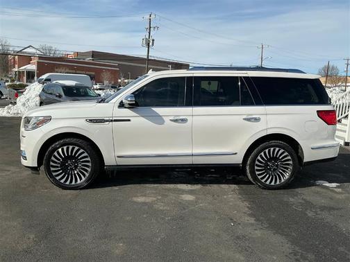 2019 Lincoln Navigator Black Label