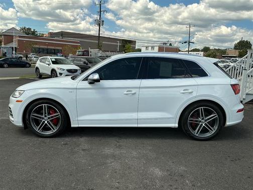 2018 Audi SQ5 3.0T Premium Plus
