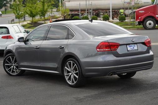 2013 Volkswagen Passat 2.0 TDI SEL Premium