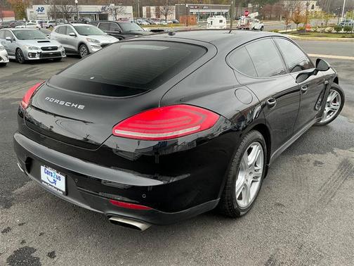2014 Porsche Panamera 4