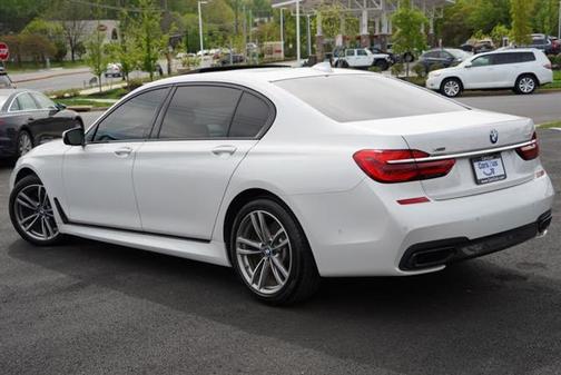 2018 BMW 750 i xDrive