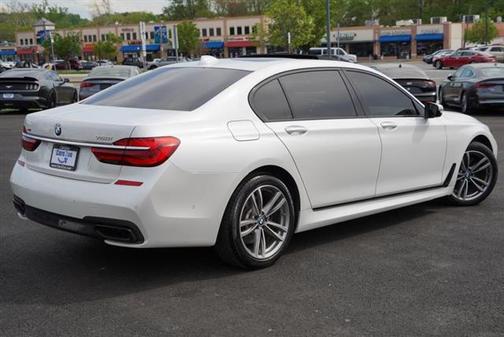2018 BMW 750 i xDrive