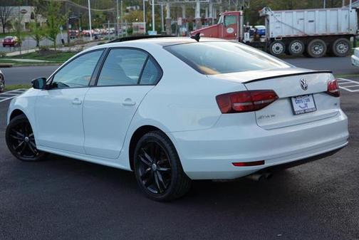 2018 Volkswagen Jetta 1.8T SE Sport