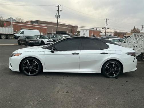 2018 Toyota Camry V6