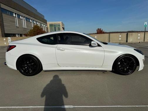 2015 Hyundai Genesis Coupe 3.8 Base