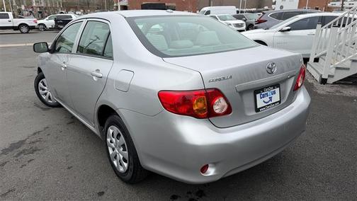 Classic Silver Metallic 2010 Toyota Corolla LE
