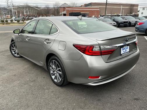 2018 Lexus ES 300h Base