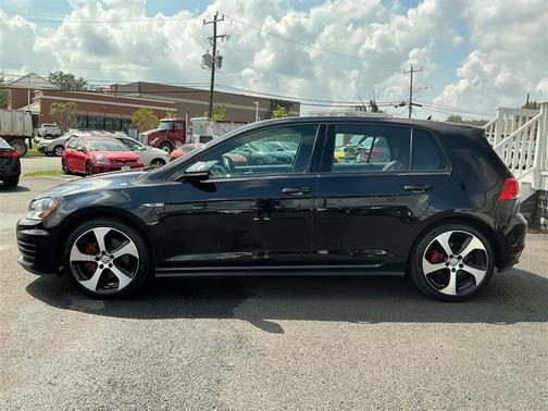 2017 Volkswagen Golf GTI 2.0T Autobahn 4-Door