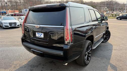 2018 Cadillac Escalade Luxury