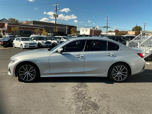 2019 BMW 330 330i