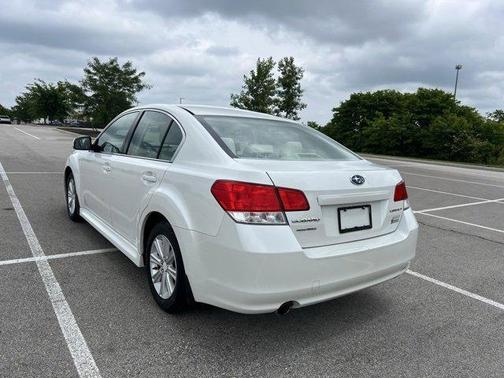 2012 Subaru Legacy 2.5i Premium