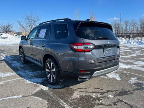 2023 Honda Pilot Touring