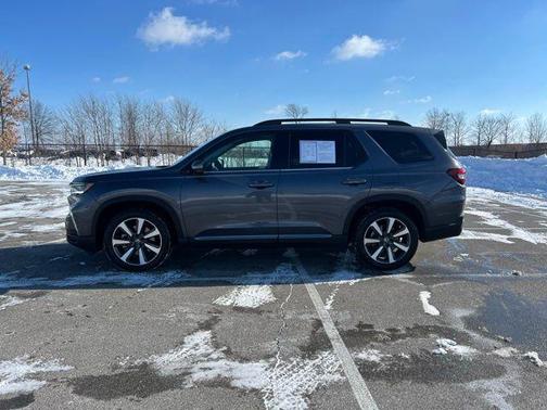 2023 Honda Pilot Touring