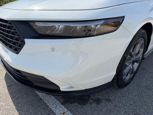 Platinum White Pearl 2023 Honda Accord Hybrid EX-L