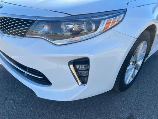 2018 Kia Optima S