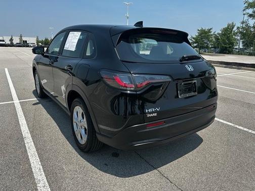 2025 Honda HR-V LX