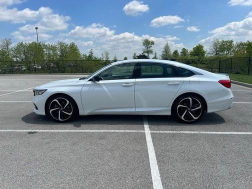 2022 Honda Accord Sport SE