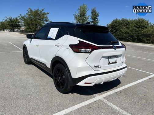 2021 Nissan Kicks SR