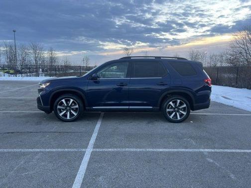 2025 Honda Pilot Touring
